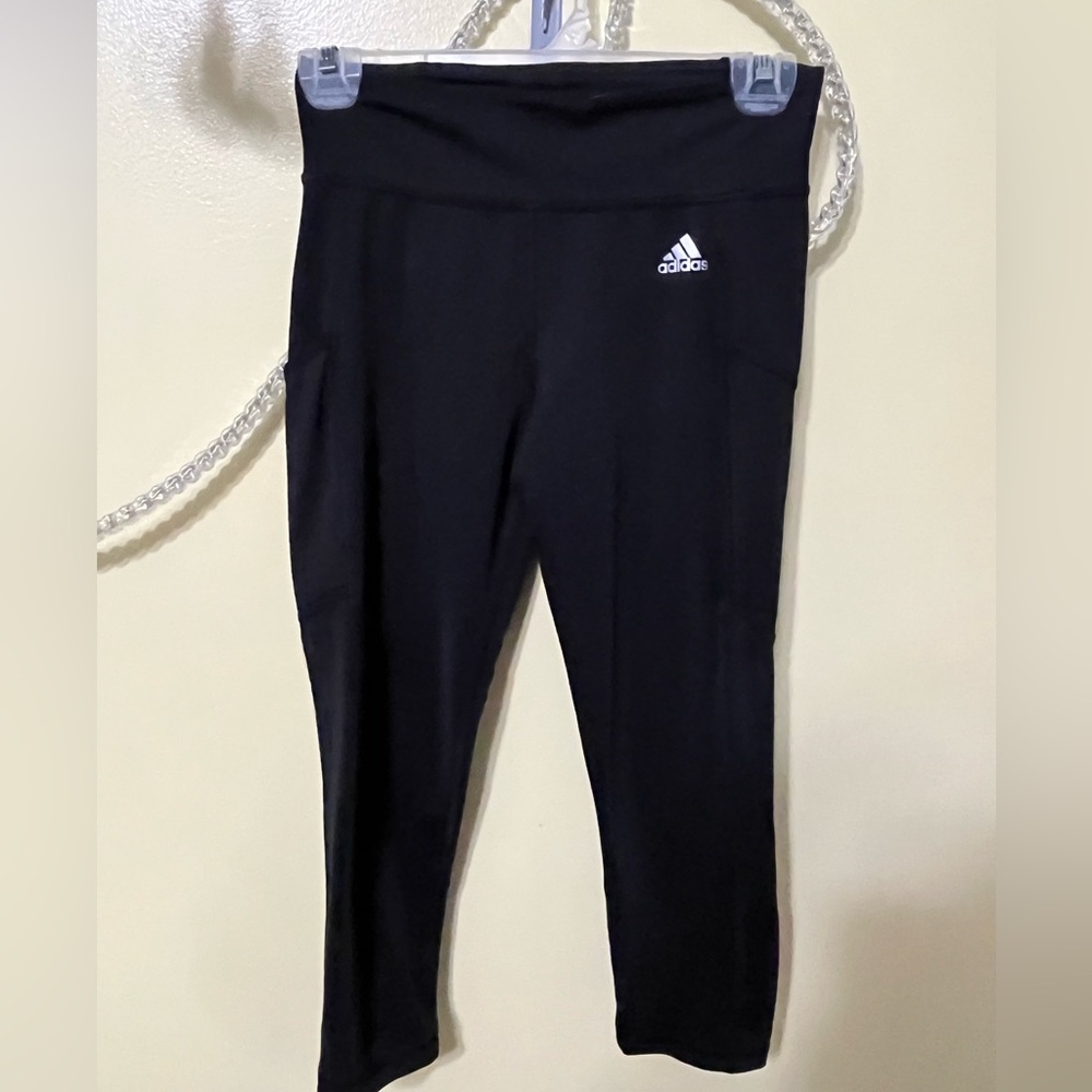 Women’s Adidas Athletic Capris with Pockets